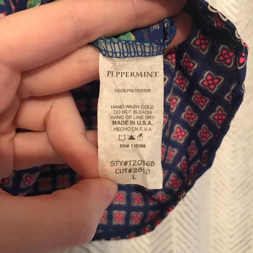 Large Patterned Top ✨ - Picture 3 of 5